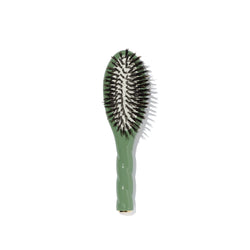 La Petite Brosse n°01 l'Universelle Almond Green